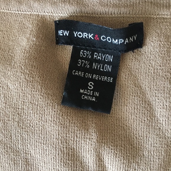 Tan V-Neck Top - Picture 4 of 5